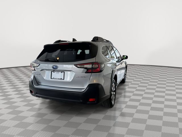 Used 2023 Subaru Outback Premium image 11