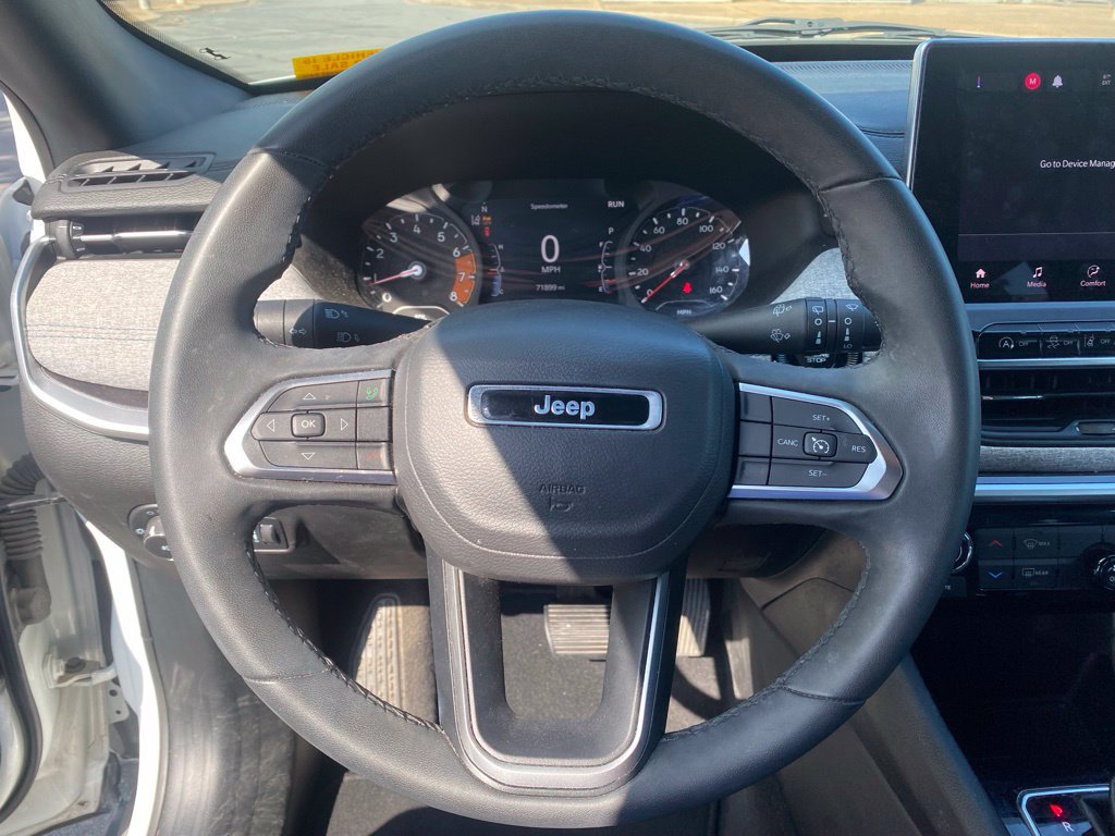 Used 2023 Jeep Compass Latitude AWD/4WD image 19