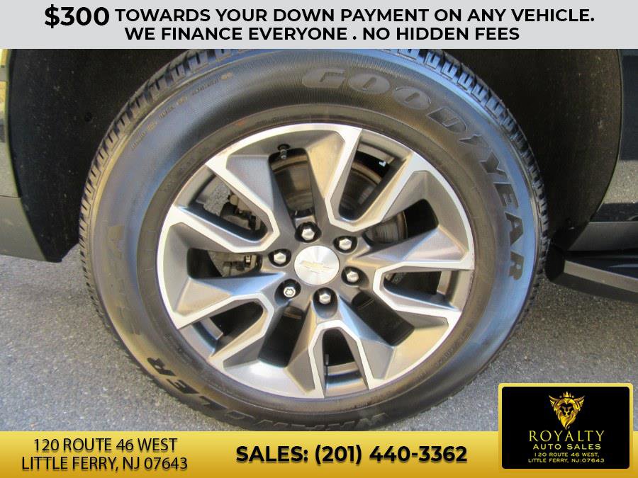 Used 2021 Chevrolet Suburban LT image 25