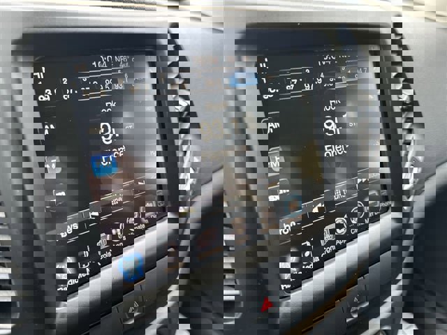 Used 2016 Jeep Cherokee Limited image 16