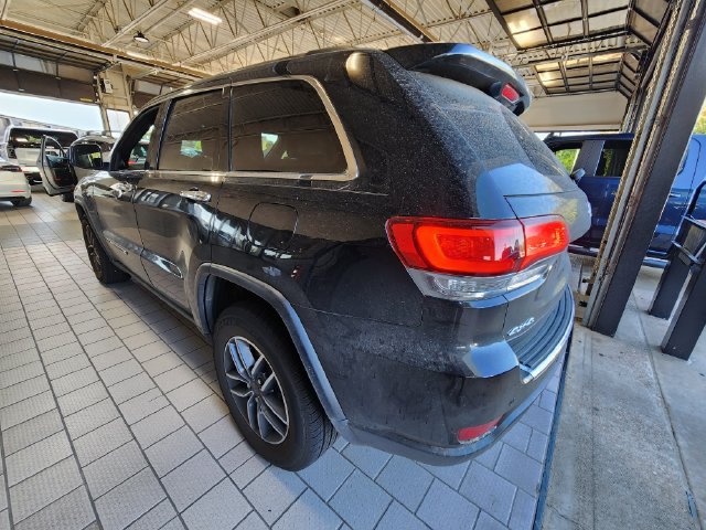 Used 2022 Jeep Grand Cherokee Limited w/ Tech Group AWD/4WD image 6