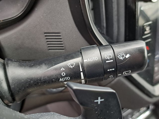 Used 2025 Subaru Ascent Bronze Edition AWD/4WD image 11