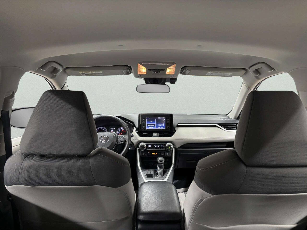 Used 2021 Toyota RAV4 XLE image 16