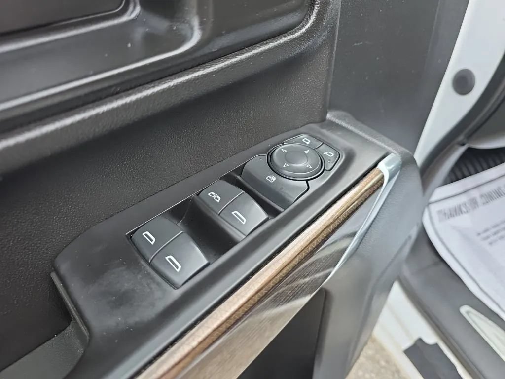 Used 2020 Chevrolet Silverado 3500 LT AWD/4WD image 12
