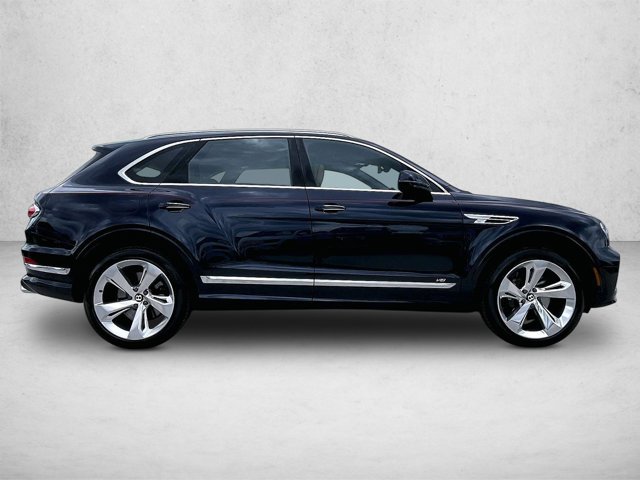 Used 2022 Bentley Bentayga AWD/4WD image 5