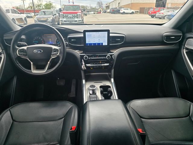 Used 2024 Ford Explorer Limited AWD/4WD image 15