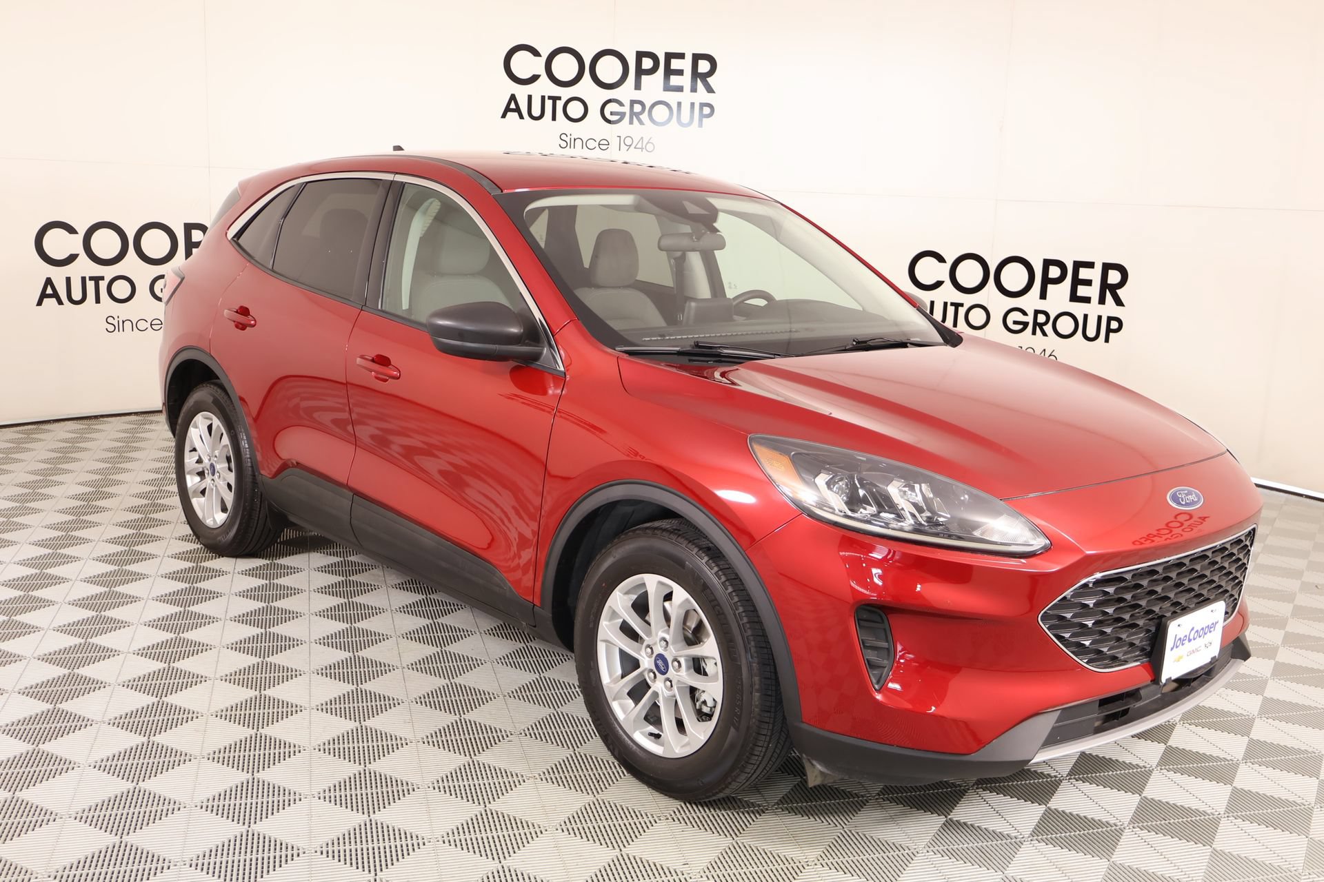 Used 2022 Ford Escape SE w/ Convenience Package FWD image 1
