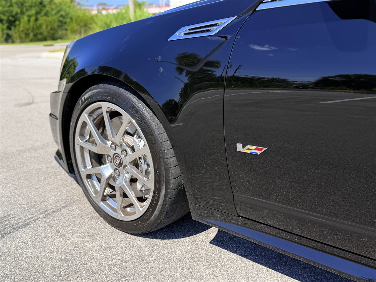 Used 2010 Cadillac CTS V w/ Wood Trim Package RWD image 20