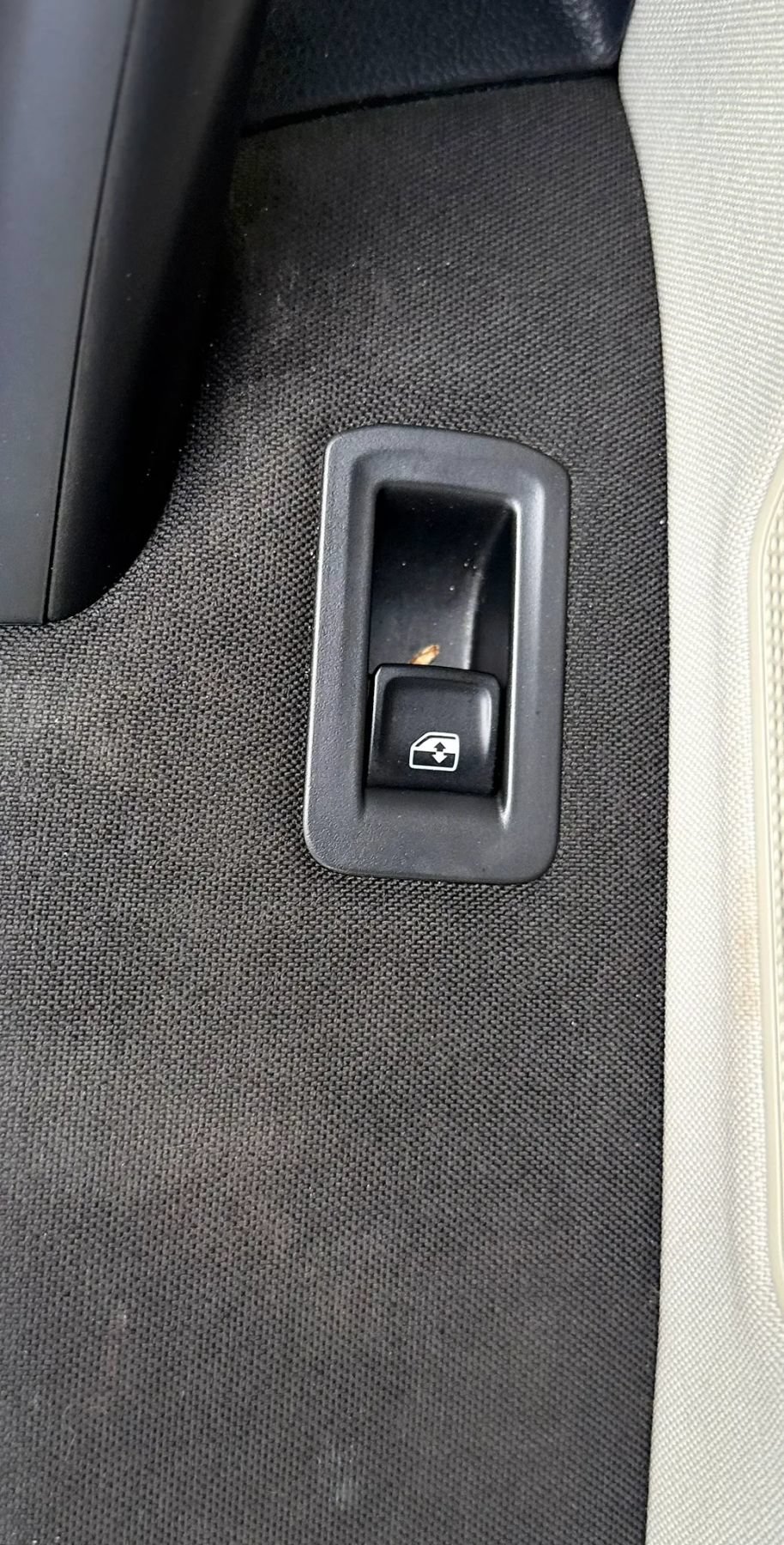 Used 2020 Volkswagen Tiguan S FWD image 30