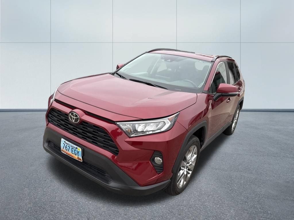 Used 2021 Toyota RAV4 XLE Premium AWD/4WD image 5