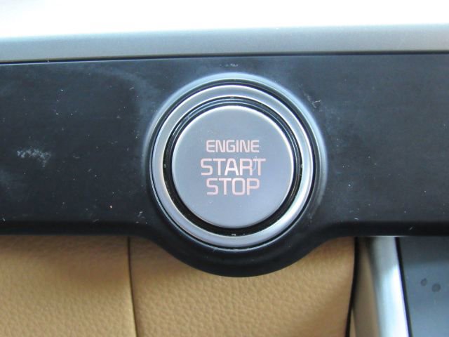 Used 2023 Kia Carnival LX image 52