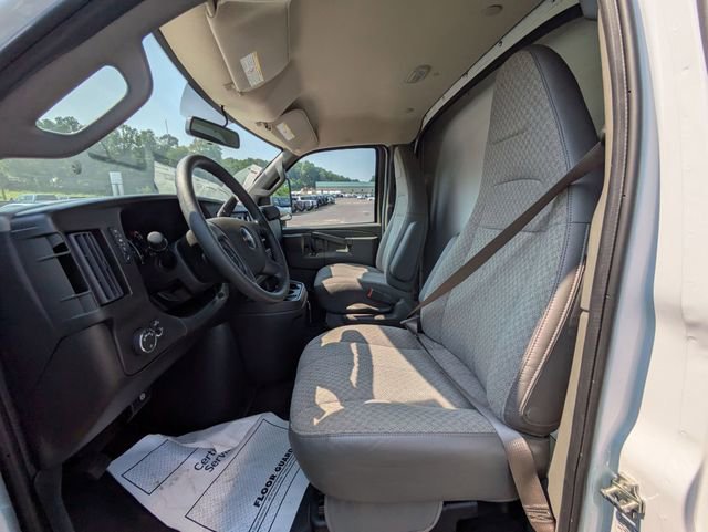 New 2024 GMC Savana 3500 w/ Power Convenience Package RWD image 23