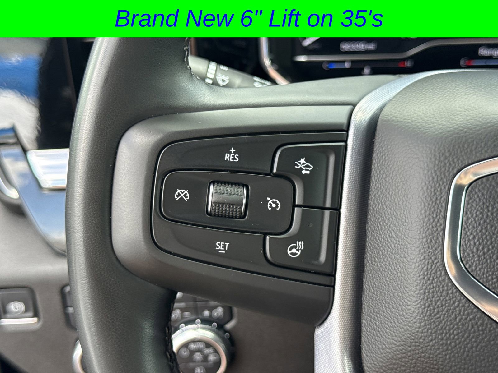Used 2025 GMC Sierra 1500 SLT AWD/4WD image 29