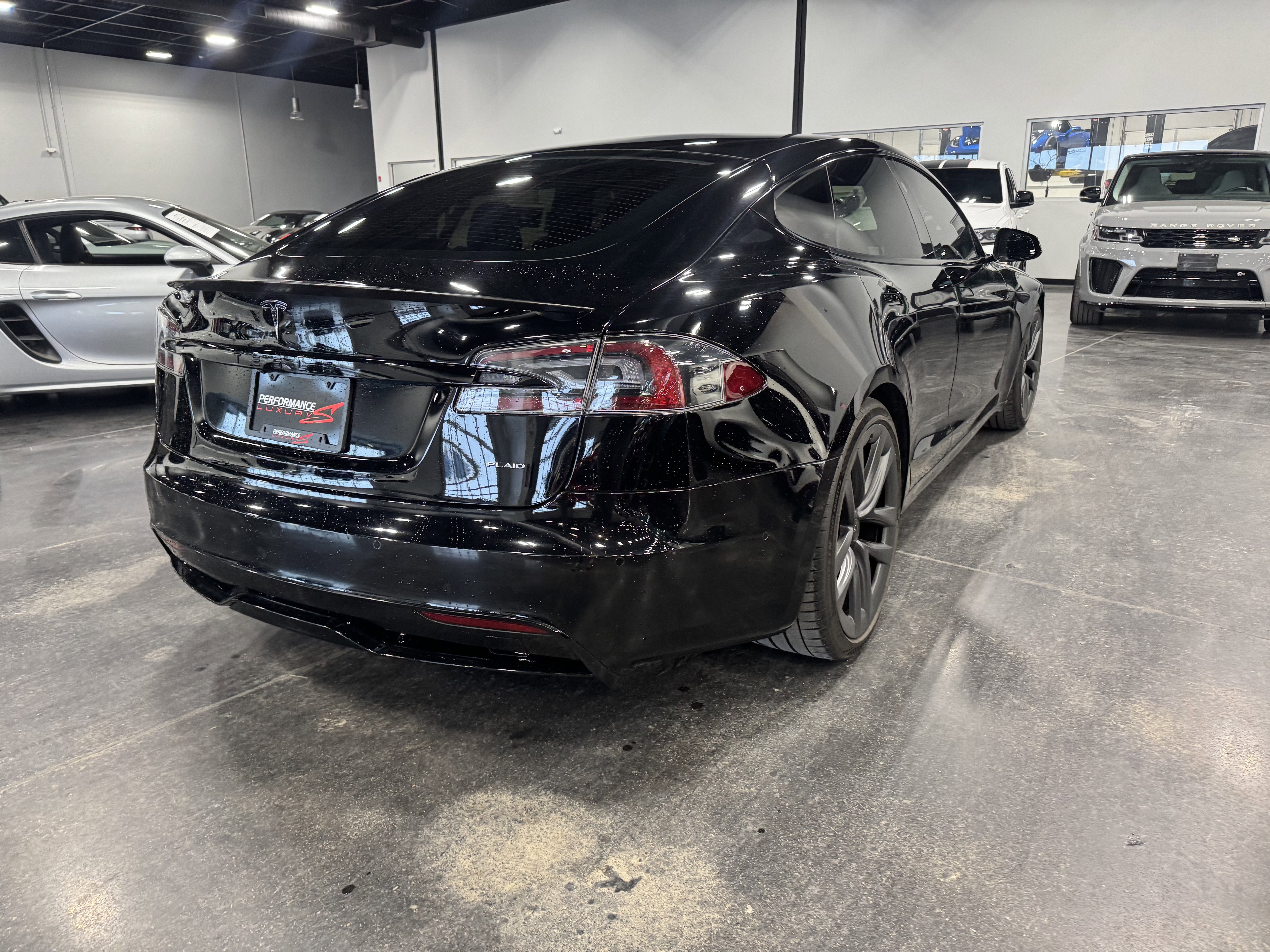 Used 2021 Tesla Model S Plaid image 3