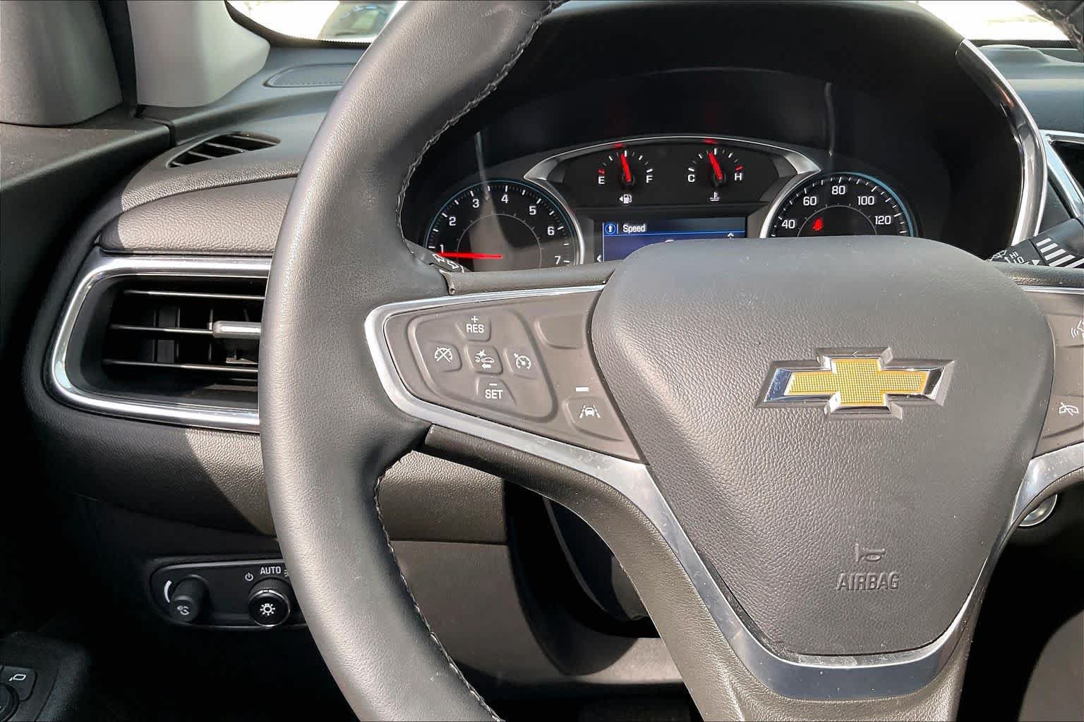 Used 2023 Chevrolet Equinox LT FWD image 23