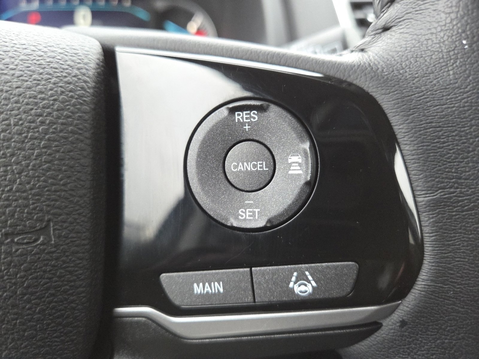 Used 2022 Honda Pilot Touring image 6