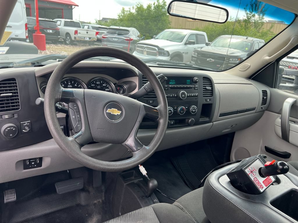 Used 2013 Chevrolet Silverado 3500 W/T w/ Snow Plow Prep Package AWD/4WD image 25
