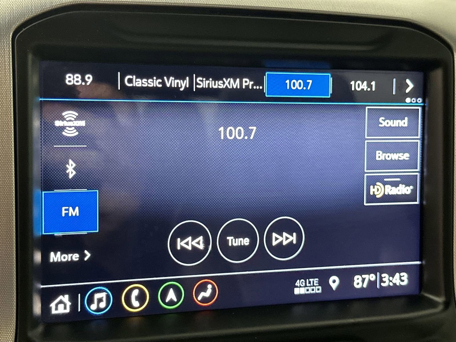 Used 2019 GMC Sierra 1500 SLT w/ SLT Premium Plus Package image 16