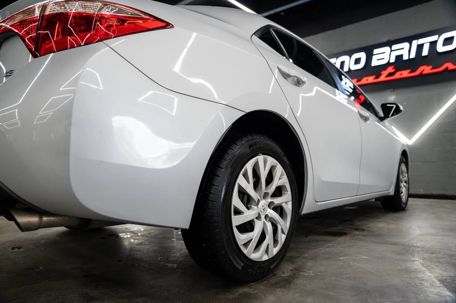 Used 2019 Toyota Corolla LE FWD image 23