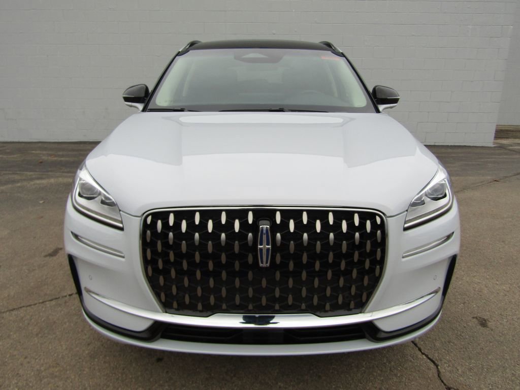 Used 2025 Lincoln Corsair Grand Touring w/ Equipment Group 301A AWD/4WD image 12