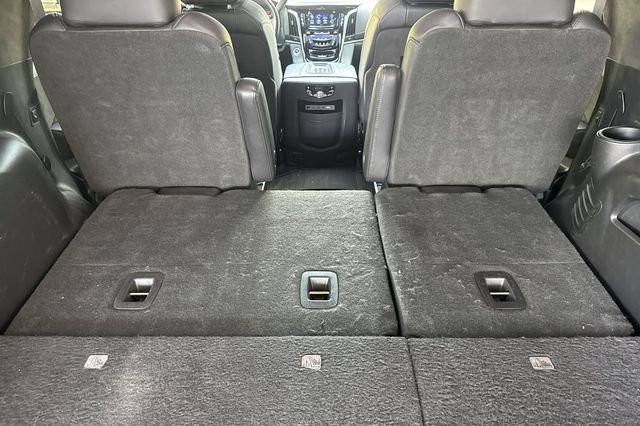 Used 2017 Cadillac Escalade Platinum image 17