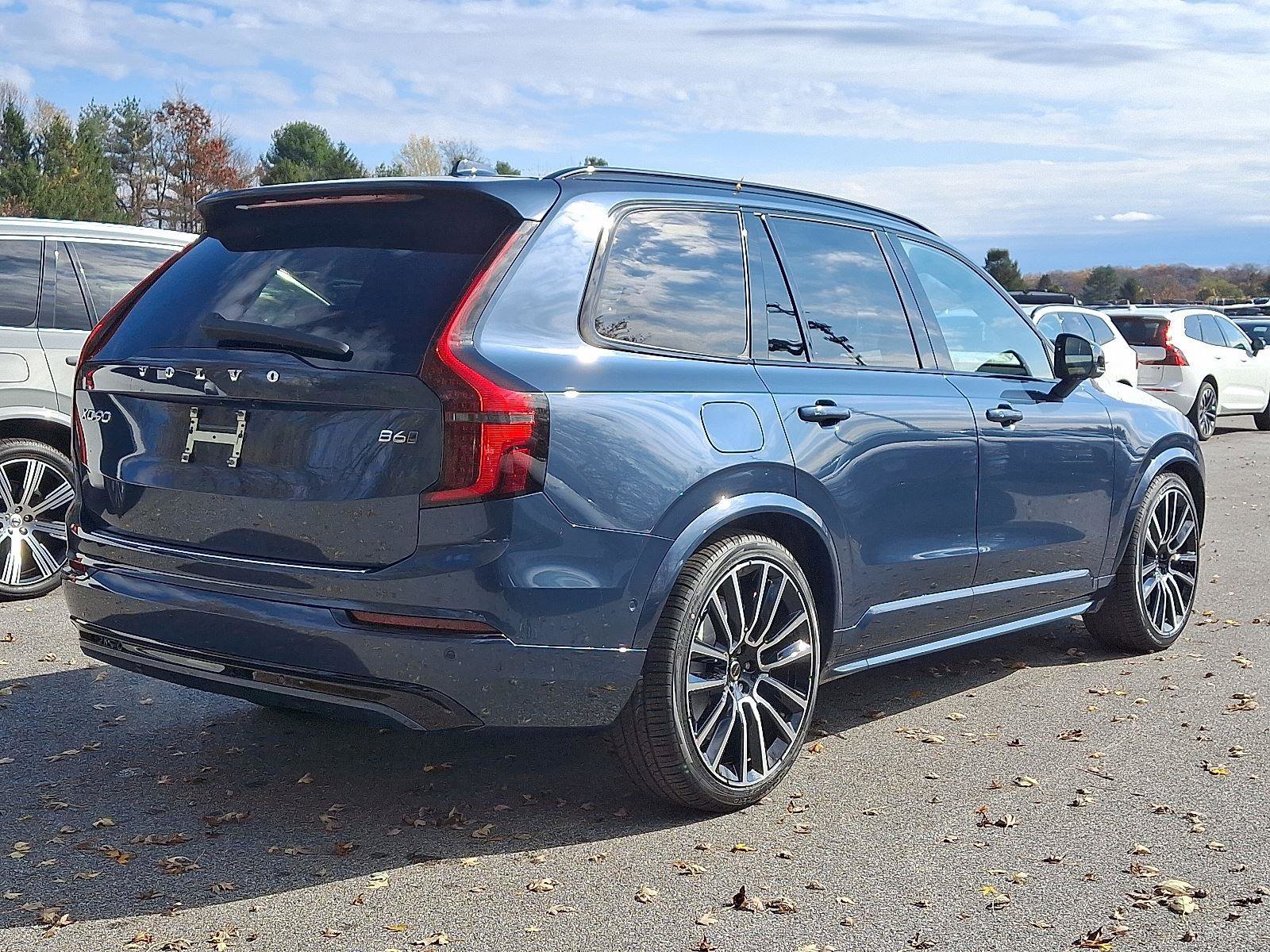 New 2026 Volvo XC90 B6 Ultra w/ Lounge Package image 4