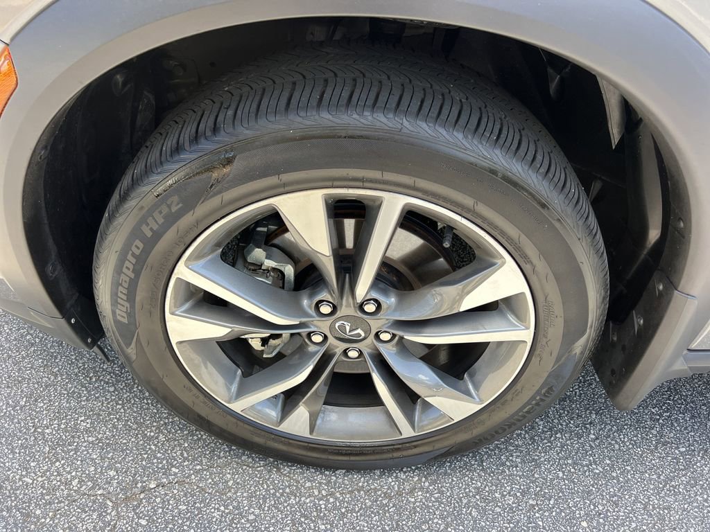 Used 2025 INFINITI QX60 Luxe FWD image 9