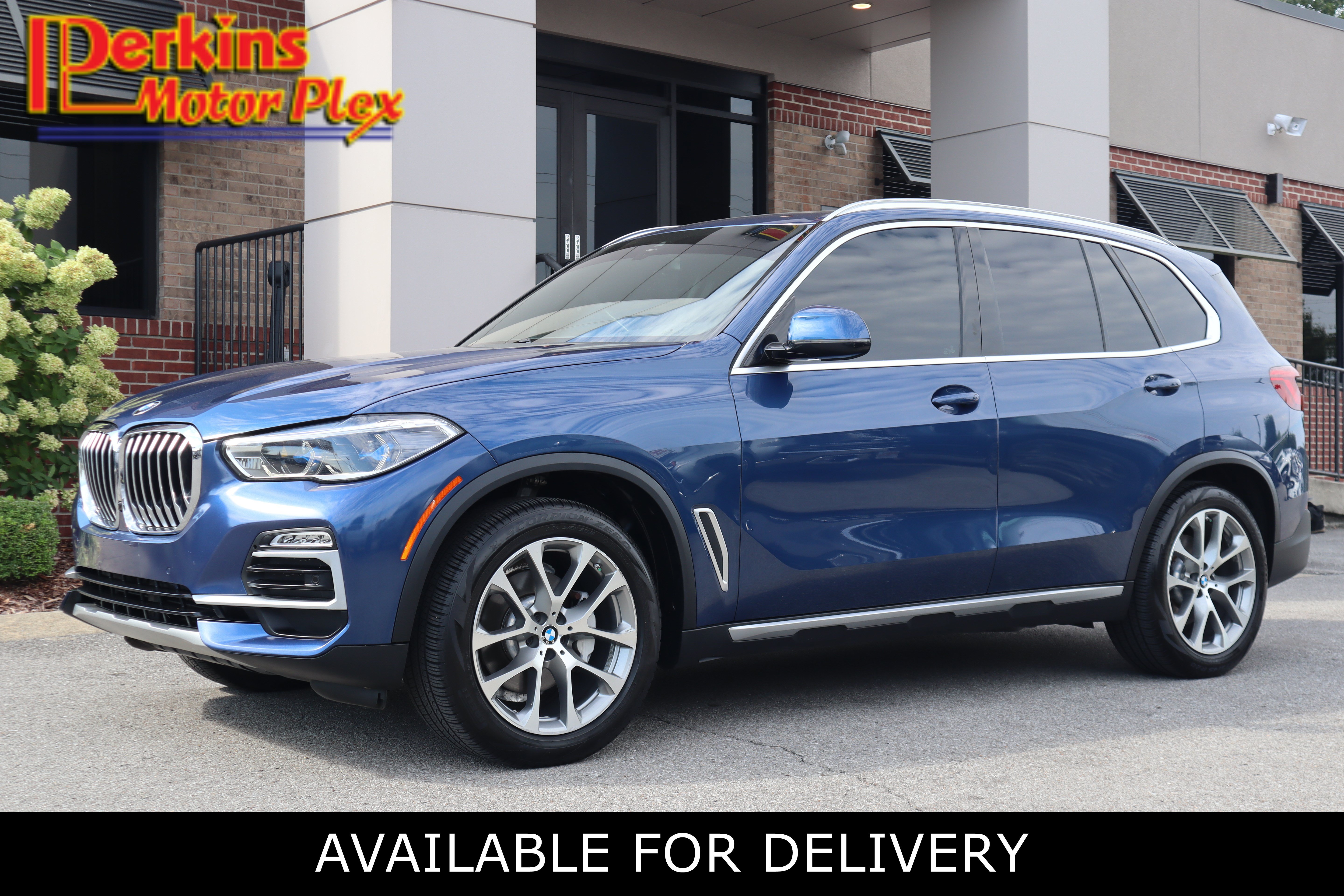 Used 2019 BMW X5 xDrive40i w/ Premium Package 2 AWD/4WD image 1