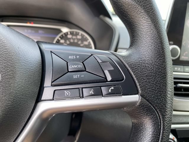 Used 2024 Nissan Altima 2.5 SV FWD image 13