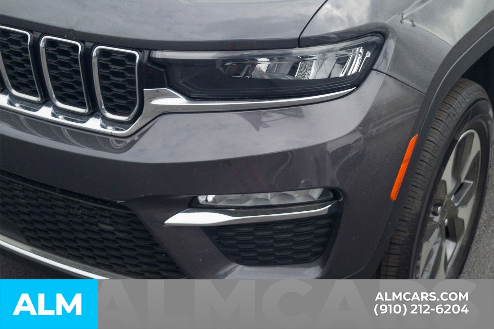 Used 2023 Jeep Grand Cherokee 4WD 4xe image 13