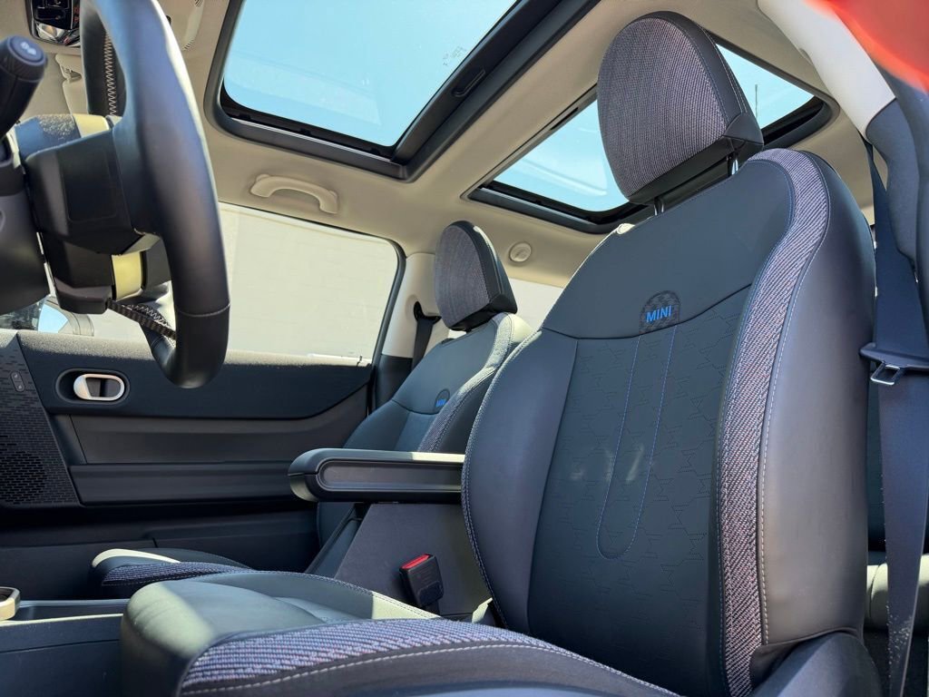 Used 2025 MINI Cooper S FWD image 8