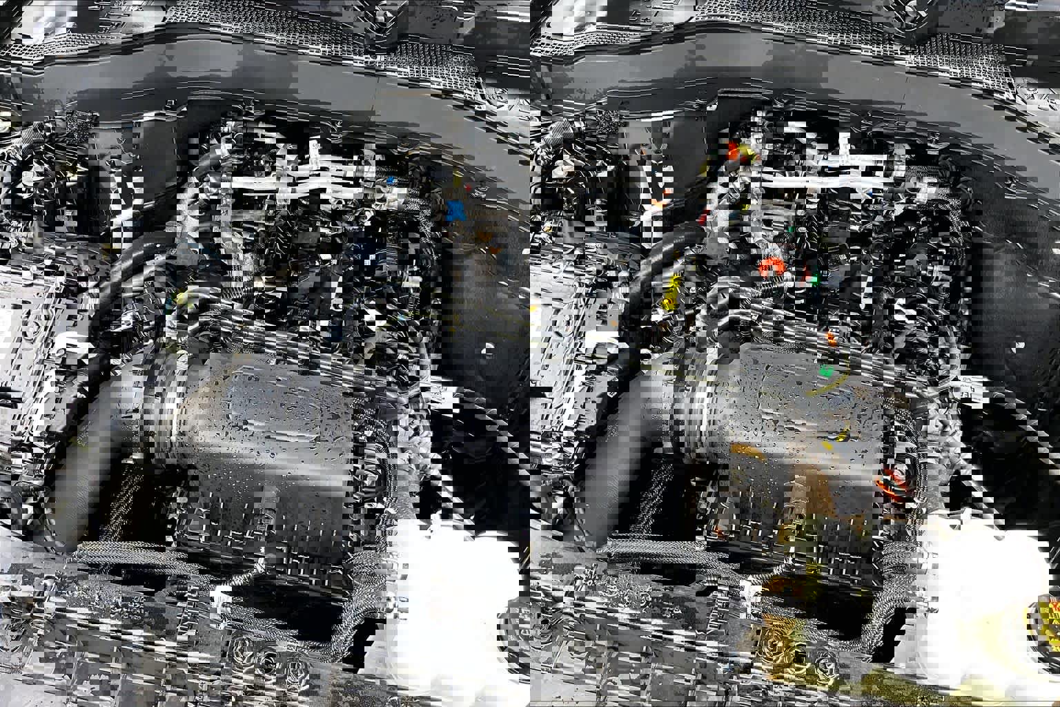 Used 2022 Ford Explorer XLT w/ Equipment Group 202A AWD/4WD image 32