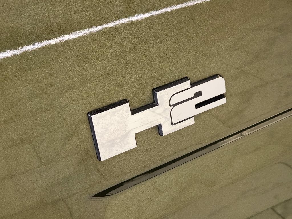 Used 2003 HUMMER H2 w/ Preferred Equipment Group AWD/4WD image 12