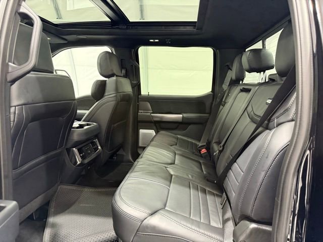 Used 2026 Ford F450 Platinum w/ FX4 Off-Road Package image 18