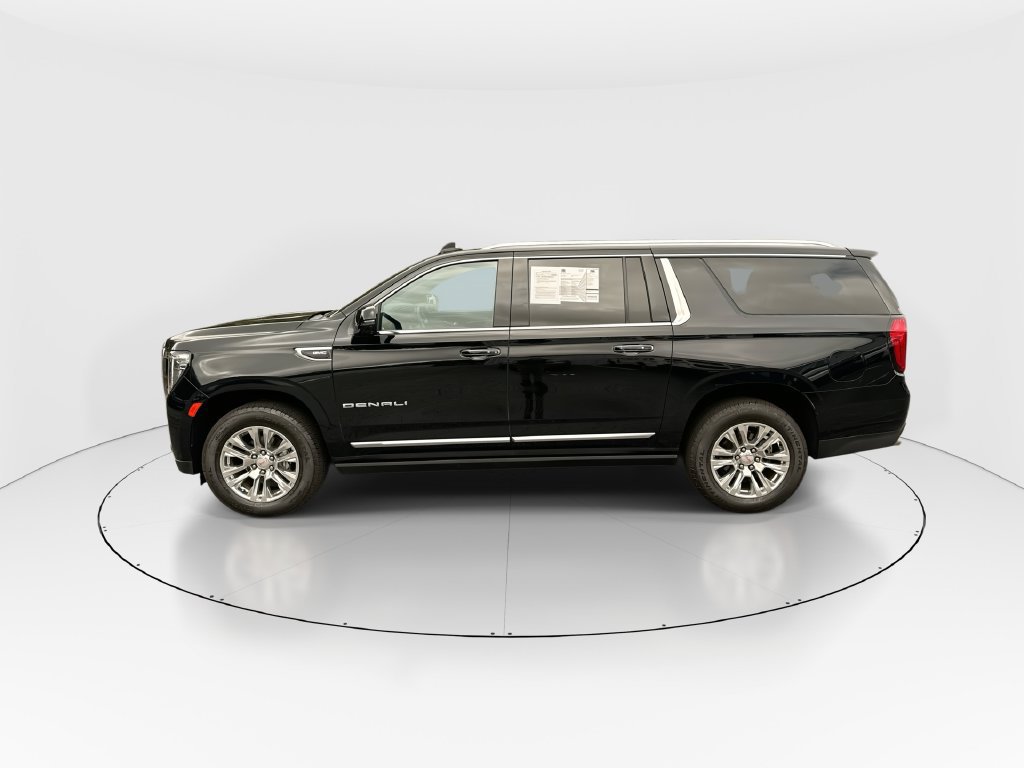 Used 2024 GMC Yukon XL Denali AWD/4WD image 5