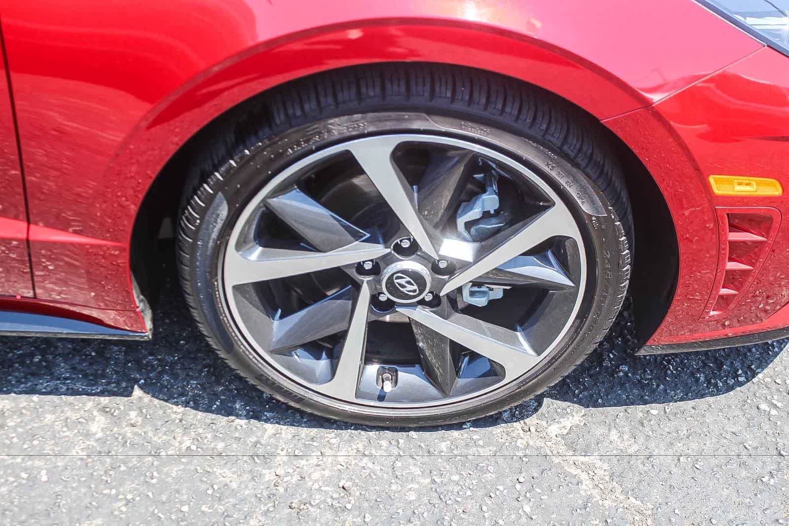 Certified 2023 Hyundai Sonata SEL Plus w/ Preferred Accessory Package FWD image 12