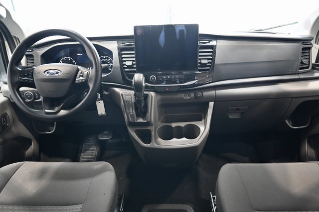 Used 2023 Ford Transit 350 XLT image 18