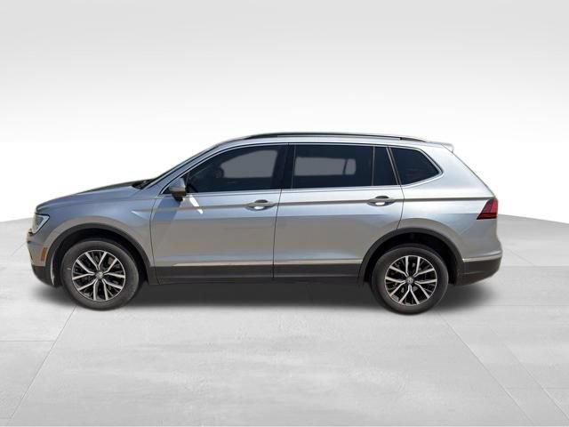Used 2020 Volkswagen Tiguan SE w/ 3rd Row Seat Package AWD/4WD image 6
