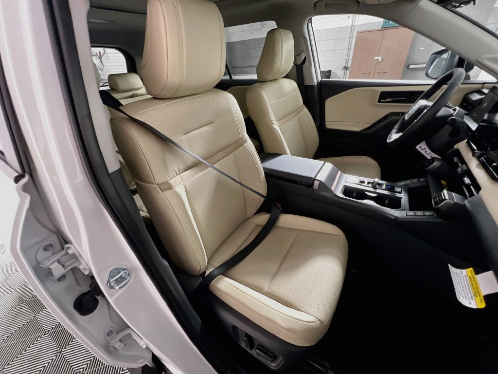 New 2026 Toyota RAV4 Limited AWD/4WD image 28