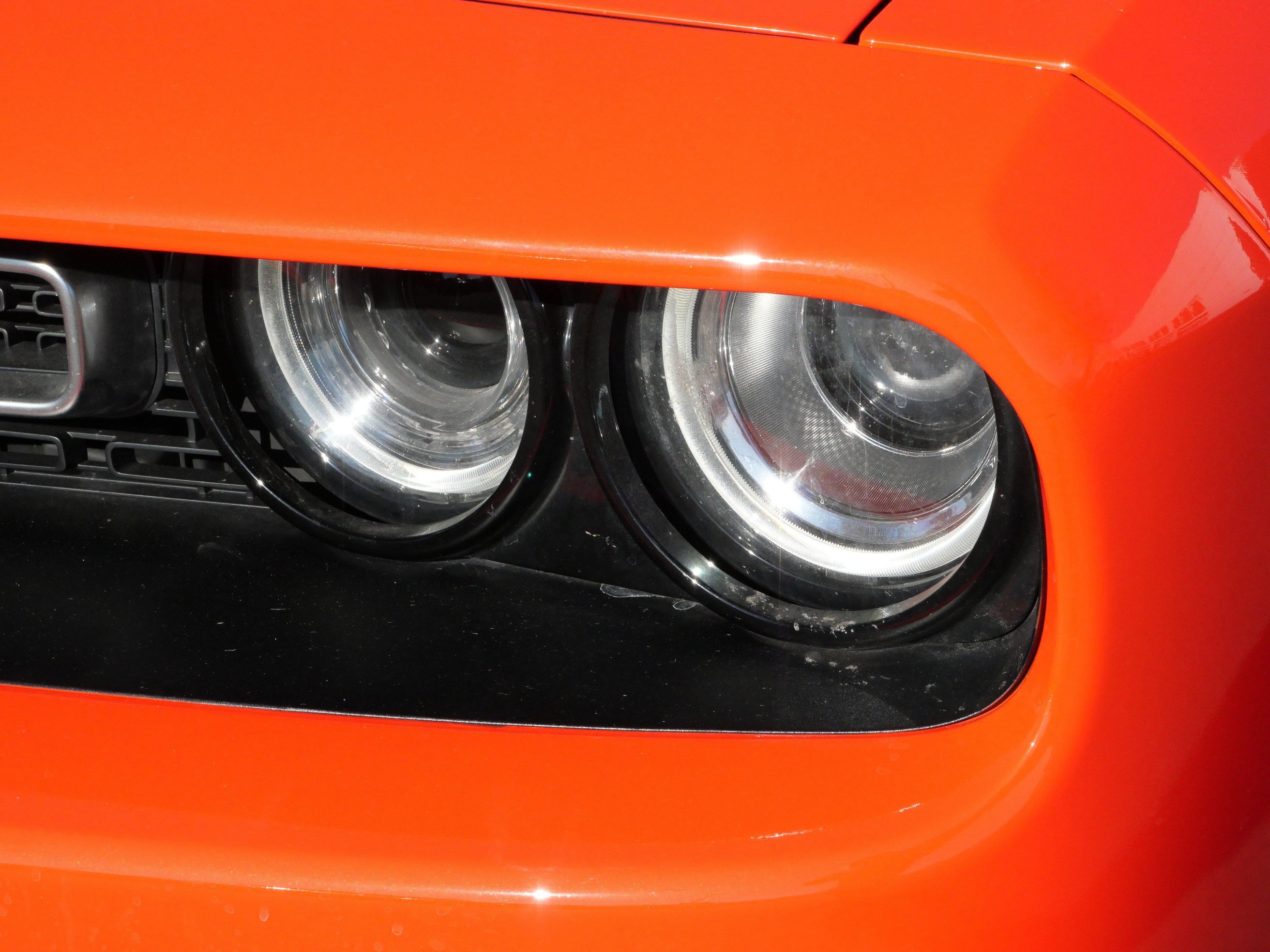 Used 2016 Dodge Challenger SXT w/ Driver Convenience Group RWD image 16