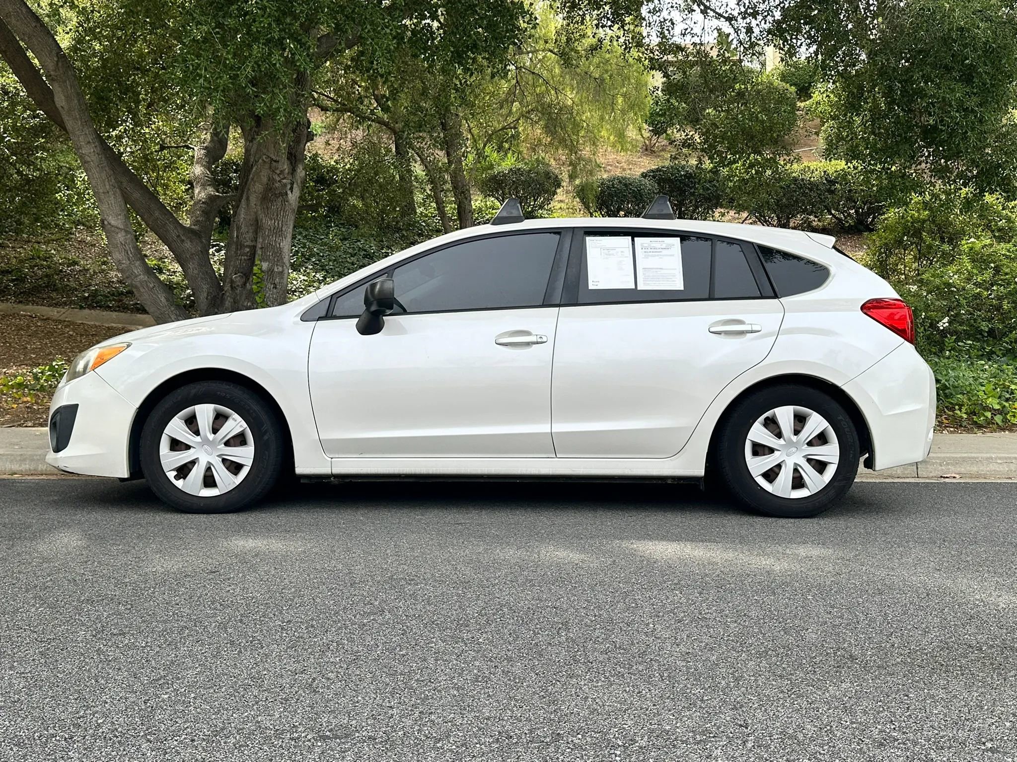 Used 2013 Subaru Impreza 2.0i image 2