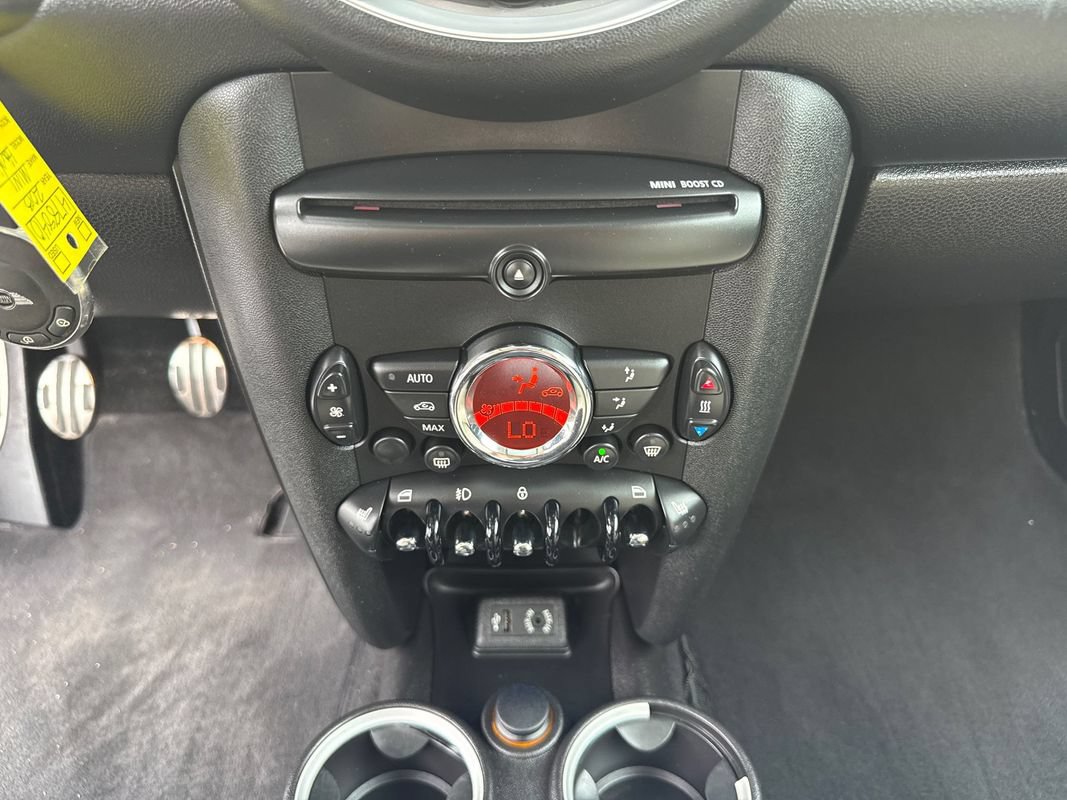 Used 2013 MINI Cooper S FWD image 21