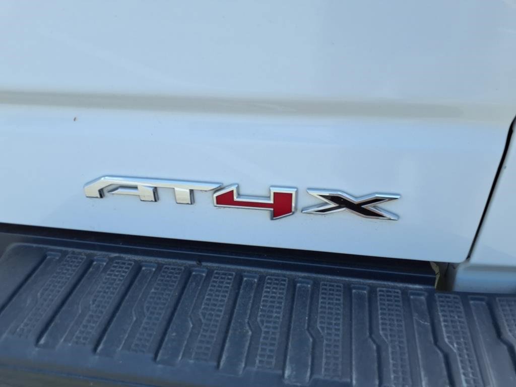 Used 2023 GMC Sierra 1500 AT4X image 5