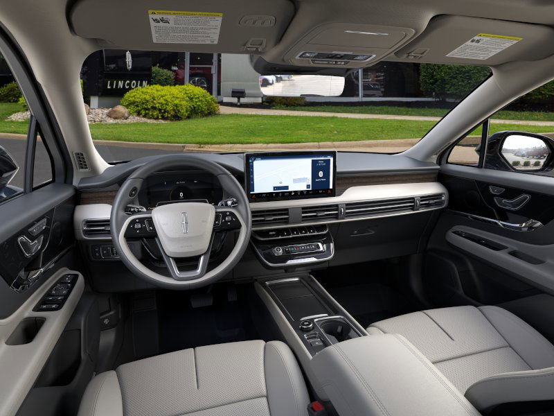 New 2026 Lincoln Corsair Grand Touring image 9