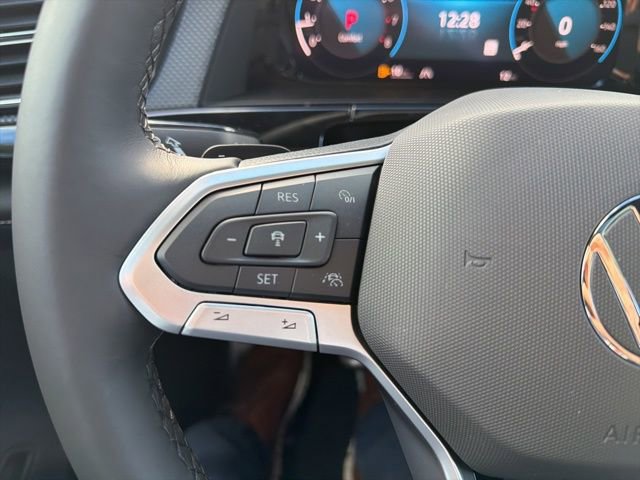 New 2026 Volkswagen Atlas Cross Sport SEL R-Line image 15