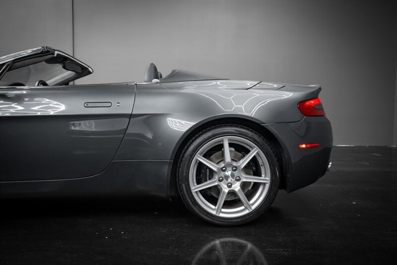 Used 2007 Aston Martin V8 Vantage Roadster image 27