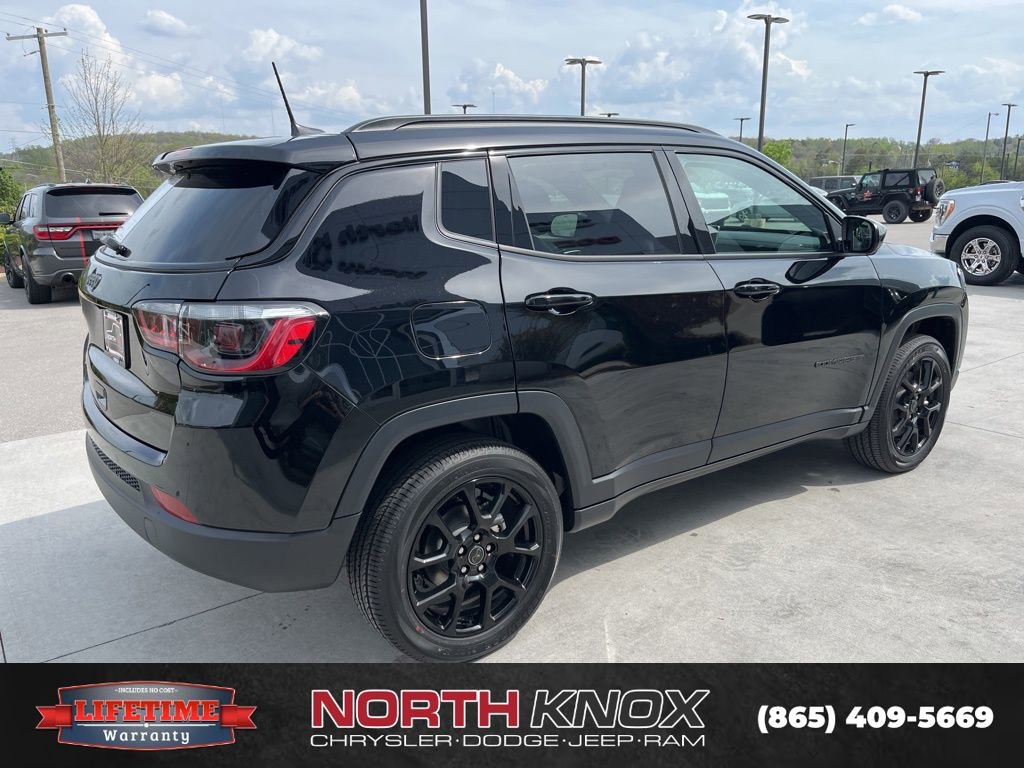 New 2026 Jeep Compass Latitude image 18