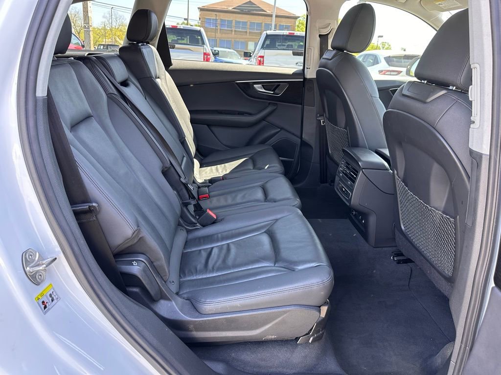 Used 2023 Audi Q7 3.0T Premium Plus AWD/4WD image 23