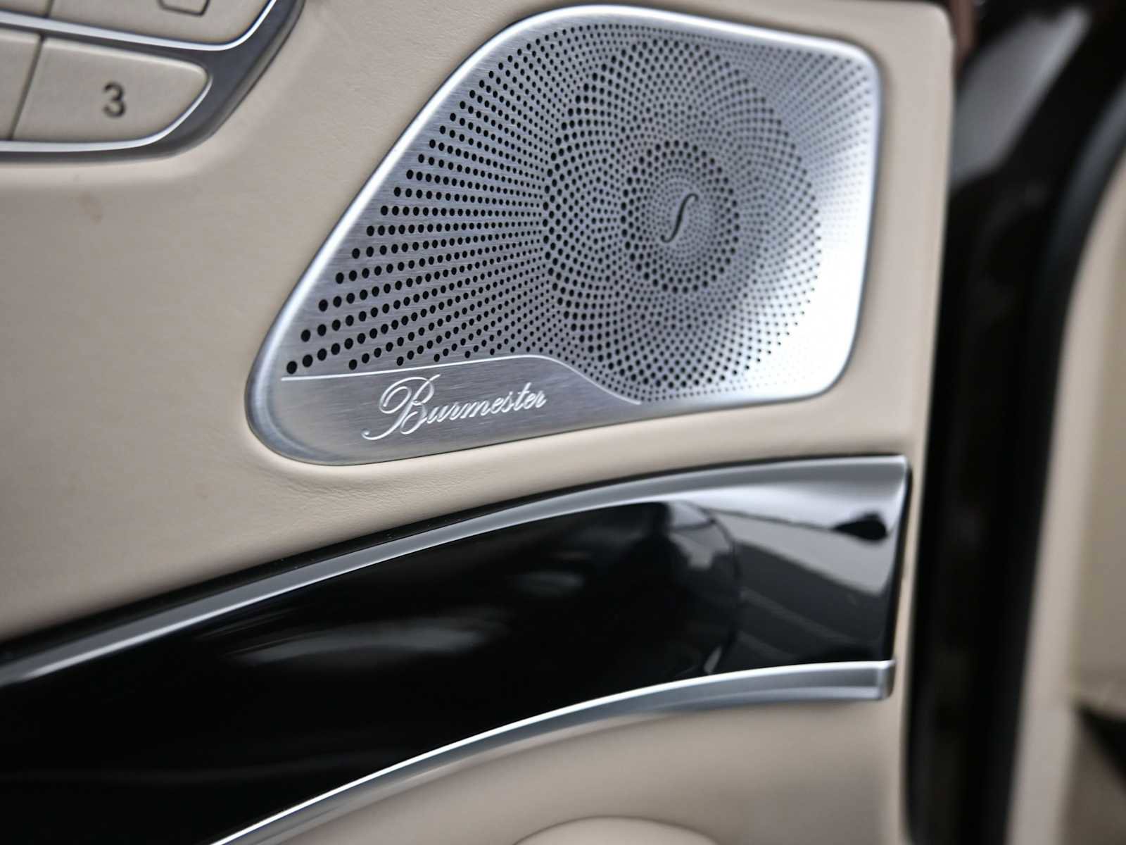 Used 2018 Mercedes-Benz S 560 Sedan image 9