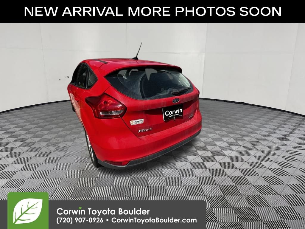 Used 2015 Ford Focus SE FWD image 6